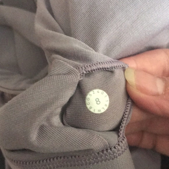 Lululemon purple tank top size 8 mesh lined accents built in bra criss cross - Picture 8 of 8